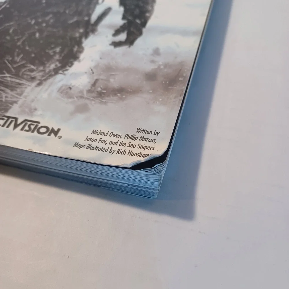 2011 Call of Duty MW3 Modern Warfare 3 BradyGames Series Strategy Guide Book